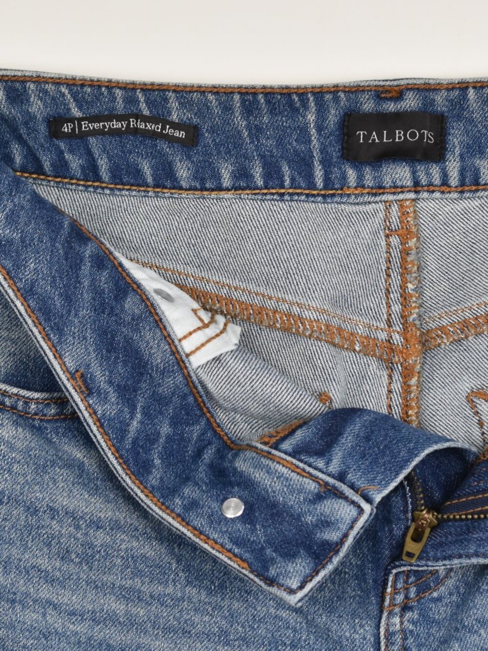 Talbots Everyday Relaxed Jeans Petite NEW - 4P - Picture 7 of 7